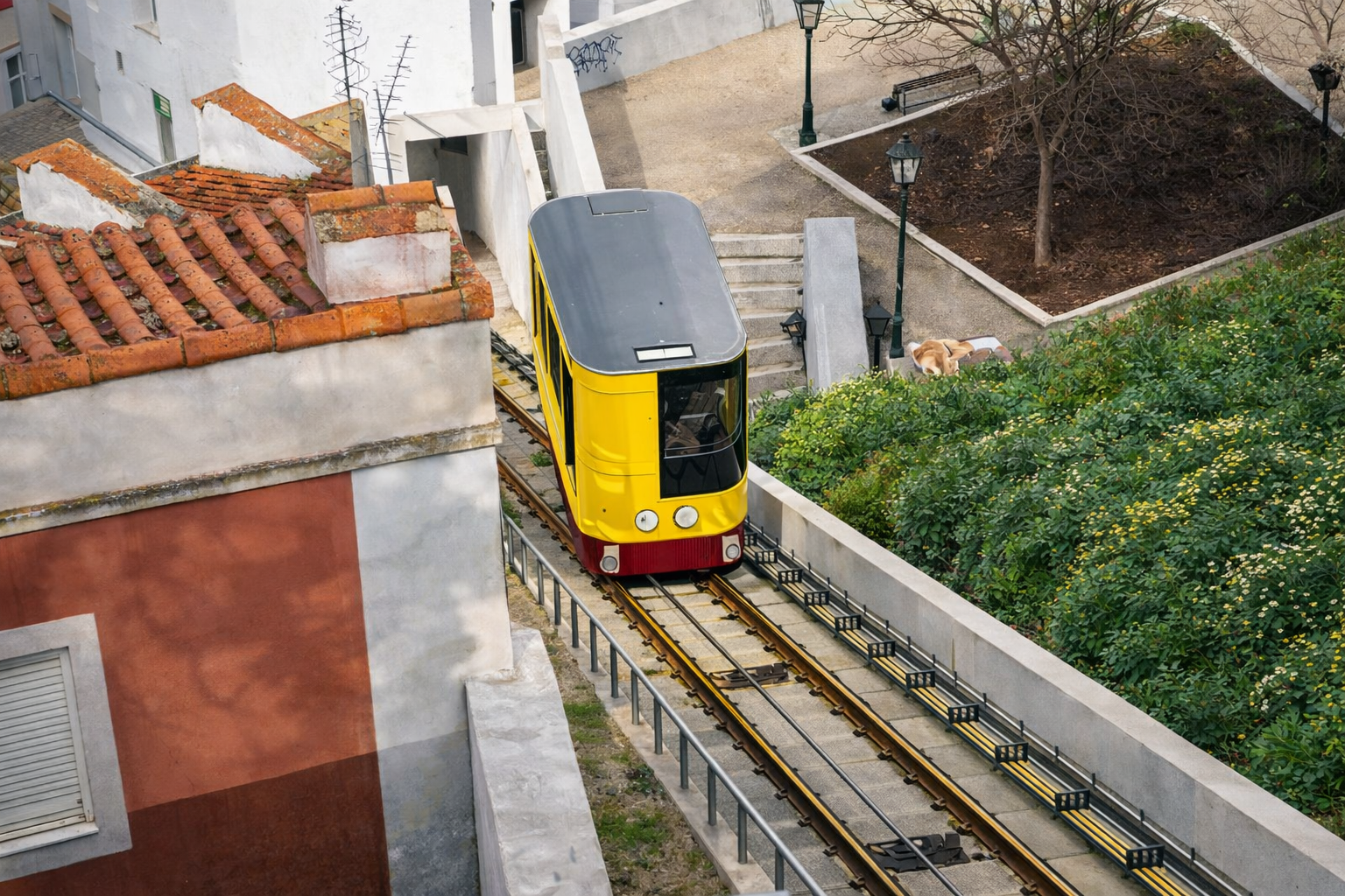 Lisbon’s Graça Funicular to Reopen in April After Safety Inspection