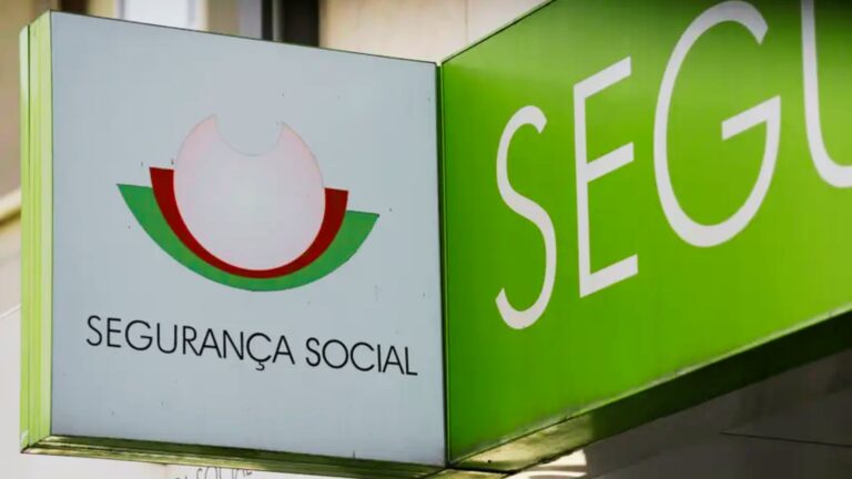 Self-Employed Workers Must File Quarterly Income Declaration Online by April 30