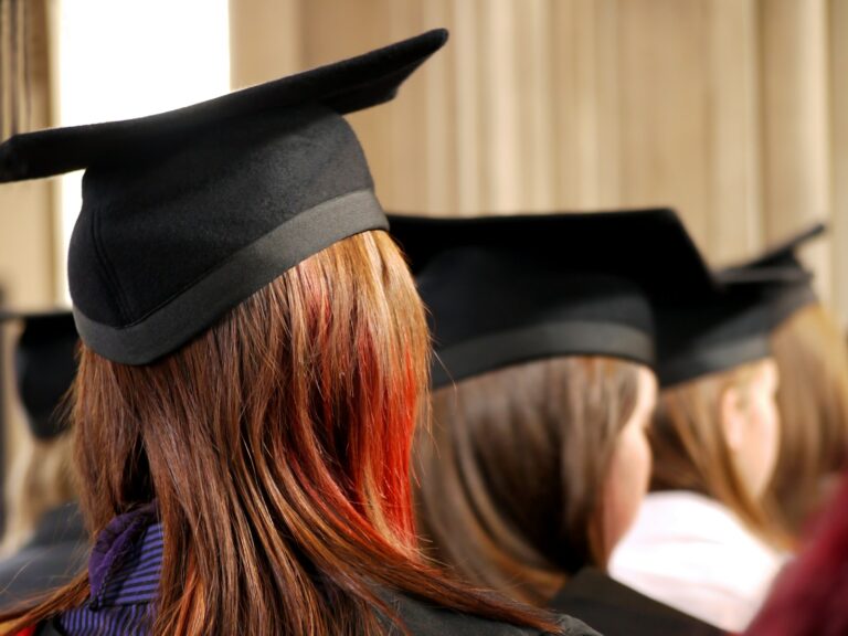 Government to Raise Student Scholarships and Change Calculation Rules