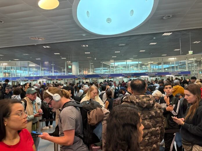 Portugal to Deploy 340 More Police Officers to Airports to Reduce Queues