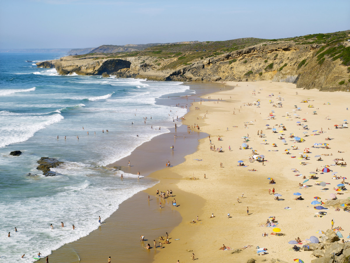 Portugal Launches Comprehensive Guide Covering More Than 700 Beaches