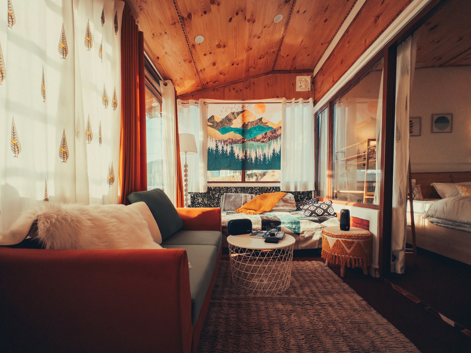 Rules for Airbnb and Booking Hosts in Portugal Have Changed
